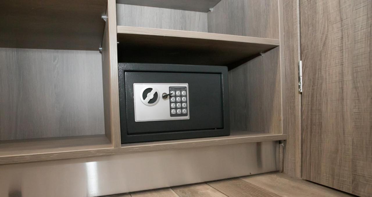 Hyperion Hotel Mirtiész Kültér fotó